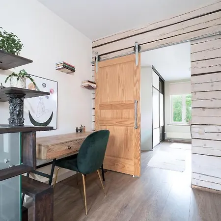 Unique 3 Floor Apartment. Garden, Great Location! * Ταλίν